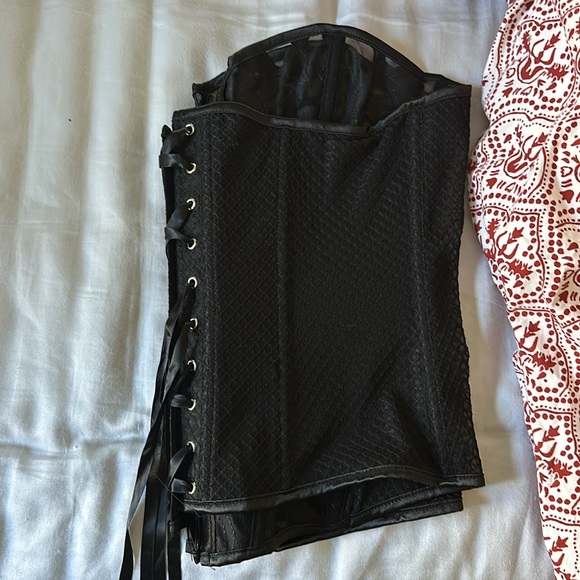 Everlove Fishnet Overbust Lace up Bustier Corset - XL - Picture 4 of 5